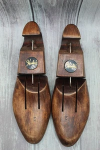 Pair of Walk-Over Branded Wooden Shoe Stretchers - Picture 1 of 4