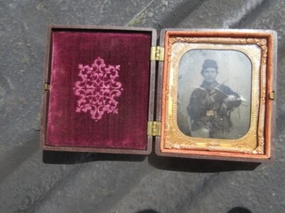 Civil War Tintype Photo Armed Soldier W/ Colt Revolver, Littlefield  Case - Image 1 of 4