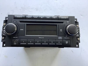 Jeep Patriot 2008 radio AM/FM/CD - Imagen 1 de 5