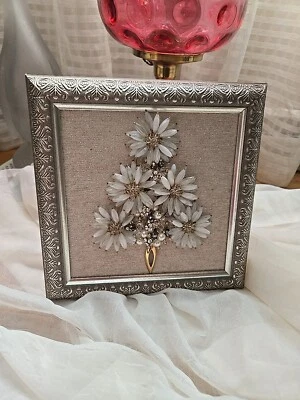 Vintage Jewelry Tree Framed Picture Art OOAK 'SILVER & GOLD ' - Image 1 of 4