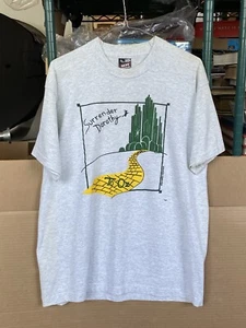Surrender Dorothy Wizard of Oz Emerald City 1995 Fantasy Collectibles Shirt L - Picture 1 of 16