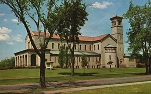 Superior Wisconsin, Cathedral Christ the King, Belknap St. Grand Ave., Postcard - Picture 1 of 2