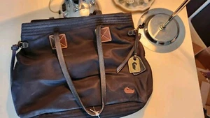 Dooney & Bourke schwarz Nylon Leder Beuteltasche Tasche Victoria Doppelgriff Hot Pink Anhänger - Bild 1 von 13