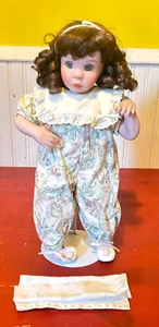 Ashton Drake Galleries Me & My Blankie Porcelain Doll COA in Original Boxes - Picture 1 of 15