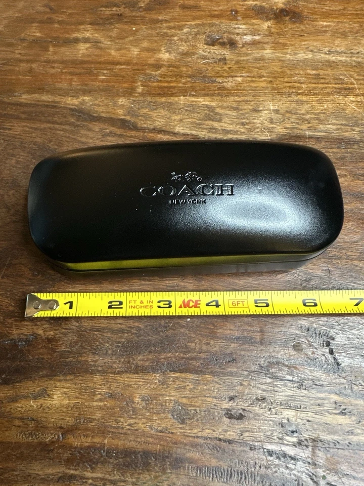 Estuche Coach Pequeño Auténtico Negro Duro Lateral Clamshell Anteojos/Gafas de Sol Foto 1 de 4