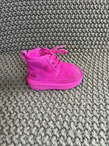 UGG Neumel II Chukka Suede Boots Rock Rose Baby Size 7 S/N 1017320T - Picture 1 of 15