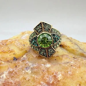 LA VINTAGE Ring Green Crystal Burst Rose Goldtone Ring - Size 8.5 - Picture 1 of 11