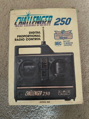 Aristo-Craft Hitec Challenger 250  & 2 x HS-402X Servo & Receiver HP-2RNB75D - Image 1 of 4