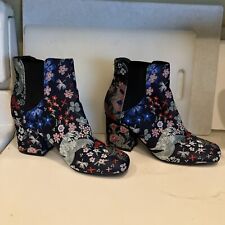 Indigo Rd Tapastry Embroidered Ankle Boots Size 8 Block Heel Lightly Worn
