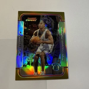 2003/04 Bowman Chrome PJ Brown #/50 Gold Refractor #38 Hornets Basketball - Picture 1 of 2