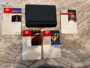 2016 TOYOTA TACOMA OWNERS MANUAL SET WITH NAVIGATION GUIDE OEM WITH CASE - Picture 1 of 1