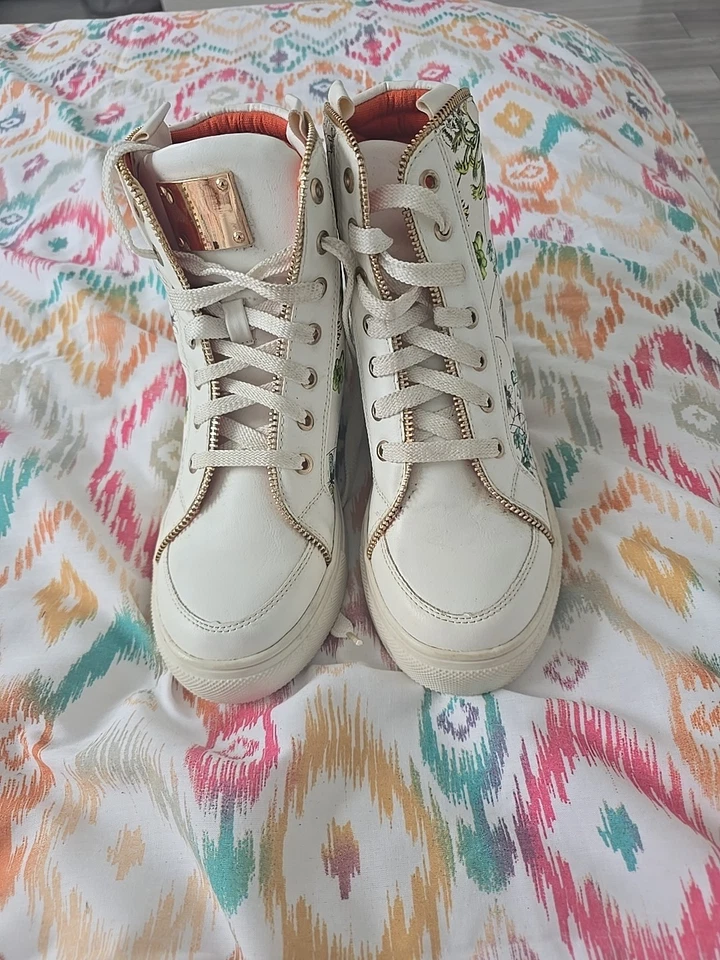 Primark floral white high top trainers  size 7 - Image 1 of 4