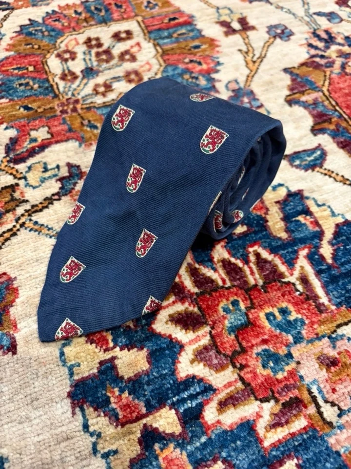 Polo Ralph Lauren gravata de seda feita à mão azul marinho brasão heráldico vintage preppy EUA - Imagem 1 de 4