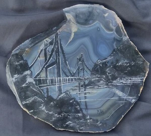 GOLDEN GATE BRIDGE W/ BLUE MOON SIGHNED ROCK ART ON THICK AGATE W/ STAND 4.5 LBS - Picture 1 of 10