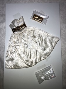 ropa para muñecas con tela