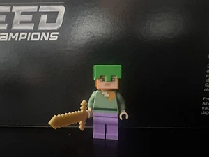 LEGO MINECRAFT ALEX  MINIFIGURE - Picture 1 of 1