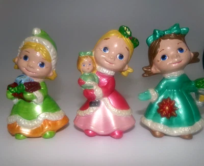 Juego De Colección De 3 Figuras De Niña De Cerámica Hechas A Mano 1983 Lindas Cuidadores De Estante De Navidad Foto 1 de 4