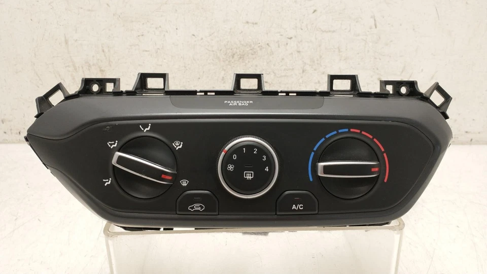 HYUNDAI BAYON HEATER AC CLIMATE CONTROLS 97250Q0900TT6 21-25 - Image 1 of 4