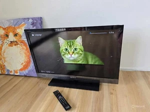 Sony KDL-32EX520 32 In TV Monitor LED/LCD Digital 1080 HD HDMI VGA RCA -Gosford - Picture 1 of 11