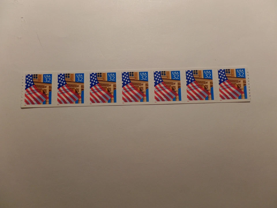 MCFSTAMPS 2915a FLAG OVER PORCH COIL STRIP OF 7  RED DATE 1996 MNH - Image 1 of 1