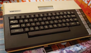 Ordenador Atari 800 XL Atari 8 bits + fuente de alimentación/cable de TV works CLASSIC 8-bit xl 154 - Imagen 1 de 7