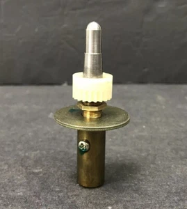 Sansui FR-1080 Plattenspieler Spindel mit Zahnrad Originalteil gebraucht - Bild 1 von 2