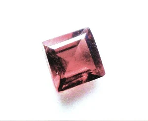 GOOD 5 mm SQUARE CUT GARNET MOZAMBIQUE AFRICA GEMSTONE B - C GRADE - Picture 1 of 2