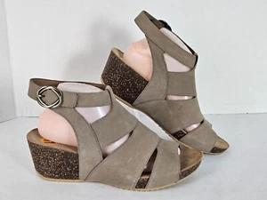 Dansko Sera Size 41 / US 10.5 Olive Green Sage Milled Nubuck Wedge Shoes Sandal - Picture 1 of 8