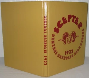 1977 Scepter Yearbook Central Catholic High School Portland Oregon Excellent - Picture 1 of 3