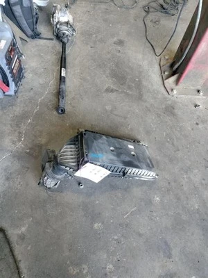 CAJA FILTRO AIRE 2760901301 2012-2016 MERCEDES-BENZ E350 Foto 1 de 4