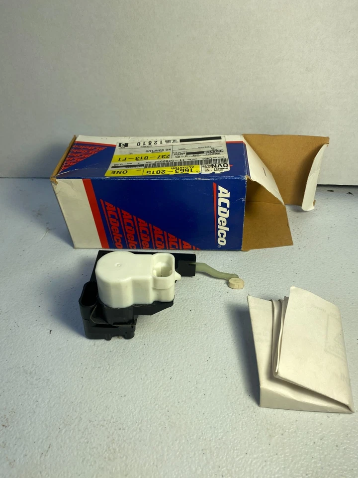 (1) OEM OE GM NOS ACDelco Rear Door Lock Actuator GMC Chevrolet Cadillac Left LH Foto 1 de 4