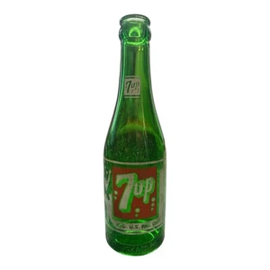 Bottiglia costume da bagno 7 UP vintage vetro verde brillante due colori 7 oz USA - Foto 1 di 8