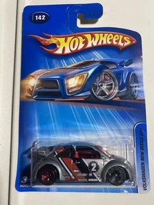 2005 Hot Wheels ERROR CAR  #142 VOLKSWAGEN NEW BEETLE CUP Gray w/Red 5Sp  - Picture 1 of 4