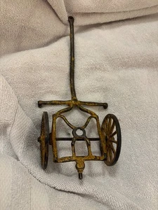 HUBLEY/Arcade HORSE DRAWN CAST IRON FRONT HITCH PART WITH WHEELS - Picture 1 of 6