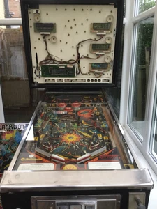 Williams Pinball Machine - Picture 1 of 2