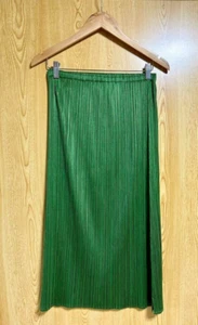 PLEATS PLEASE Issey Miyake Falda Larga Plisada Verde XL Japón Elegante Usada - Imagen 1 de 3