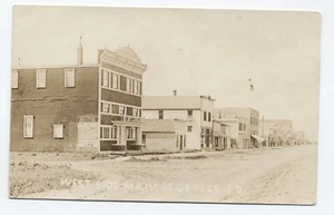 c1910 realphoto postcard Main Street Geddes SD [h.3947] - Picture 1 of 3