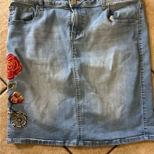 Westport bestickter Rock Gr. 12 - Bild 1 von 4