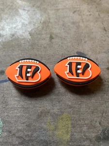 Cincinnati Bengals Fußball Team Clip auf Schnürsenkel Charms 2er-Packung - Bild 1 von 1