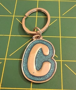 Letra "C" Llavero Tono Plata Azul Brillo Esmalte Alfabeto Llave Inicial, B3b6 - Imagen 1 de 2