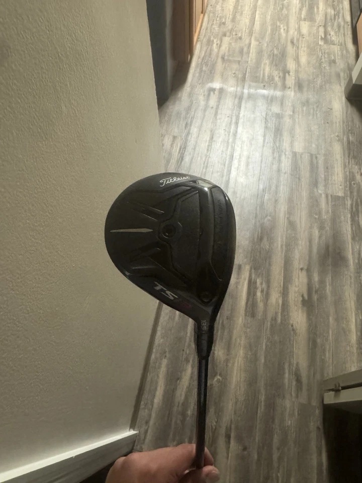 Used RH Titleist TSi3 13.5* 3-Wood Tensei AV 75g Graphite Stiff Flex - Image 1 of 4