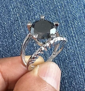 5.83 Ct Black Color Solitaire Moissanite Diamond Round 925 Silver Ring Size 8 - Picture 1 of 4