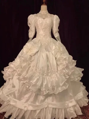 Vintage Mid Century White Ivory Wedding Dresses Ruffles Long Sleeve Bridal Gowns - Image 1 of 4