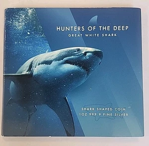 PAMP HUNTERS OF THE DEEP 1 ONCIA .999 ARGENTO FINE GRANDE SQUALO BIANCO IN SUPPORTO - Foto 1 di 6