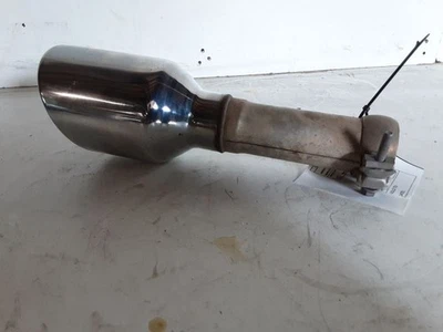 RAM 1500 2019 2020 2021 2022 CROMO PUNTA DE ESCAPE 6 TACOS NUEVO ESTILO Foto 1 de 4