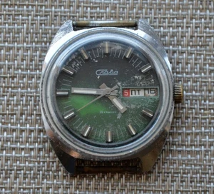 Watch USSR Slava Glory Mechanical Soviet Wristwatch Russian Rare Vintage - Picture 1 of 5