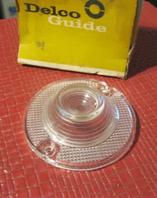 Lente de respaldo Chevrolet Corvair 1960-1961, guía genuina, 5950694 NOS Foto 1 de 2