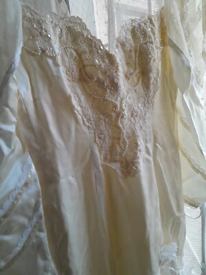 Vestido de novia vintage años 70 LIZETTE of California marfil encaje Foto 1 de 4