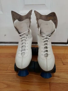 VTG Women's Roller Derby Roller Skates w/Precision Wheels & 3 Skate Covers sz 8 - Picture 1 of 12
