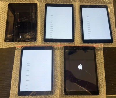 Job Lot 5 x iPad Air 9.7" 1st Gen A1474 Space Grey 16GB Working Cracked Glass - Image 1 of 2